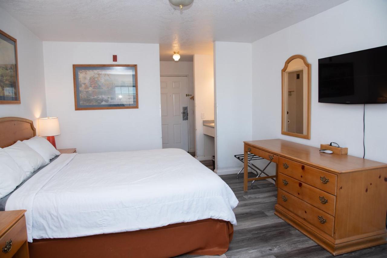 Traveler's Nv Near Elko Hotel 2*